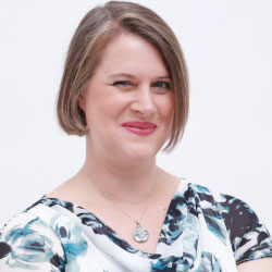 Mia Bennett - Expert Researcher